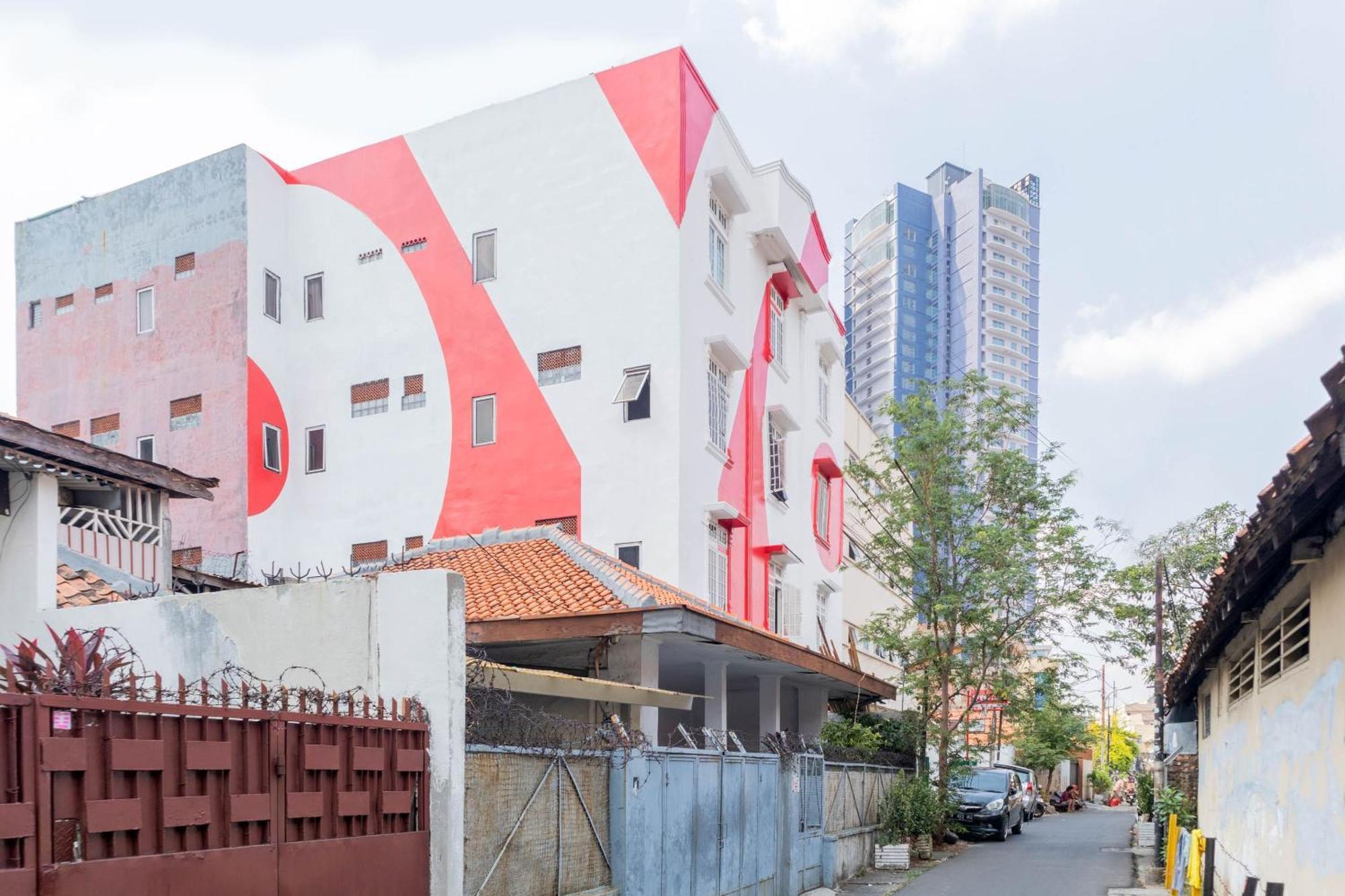 Oyo 1111 Pasar Baru Inn Jakarta Eksteriør billede