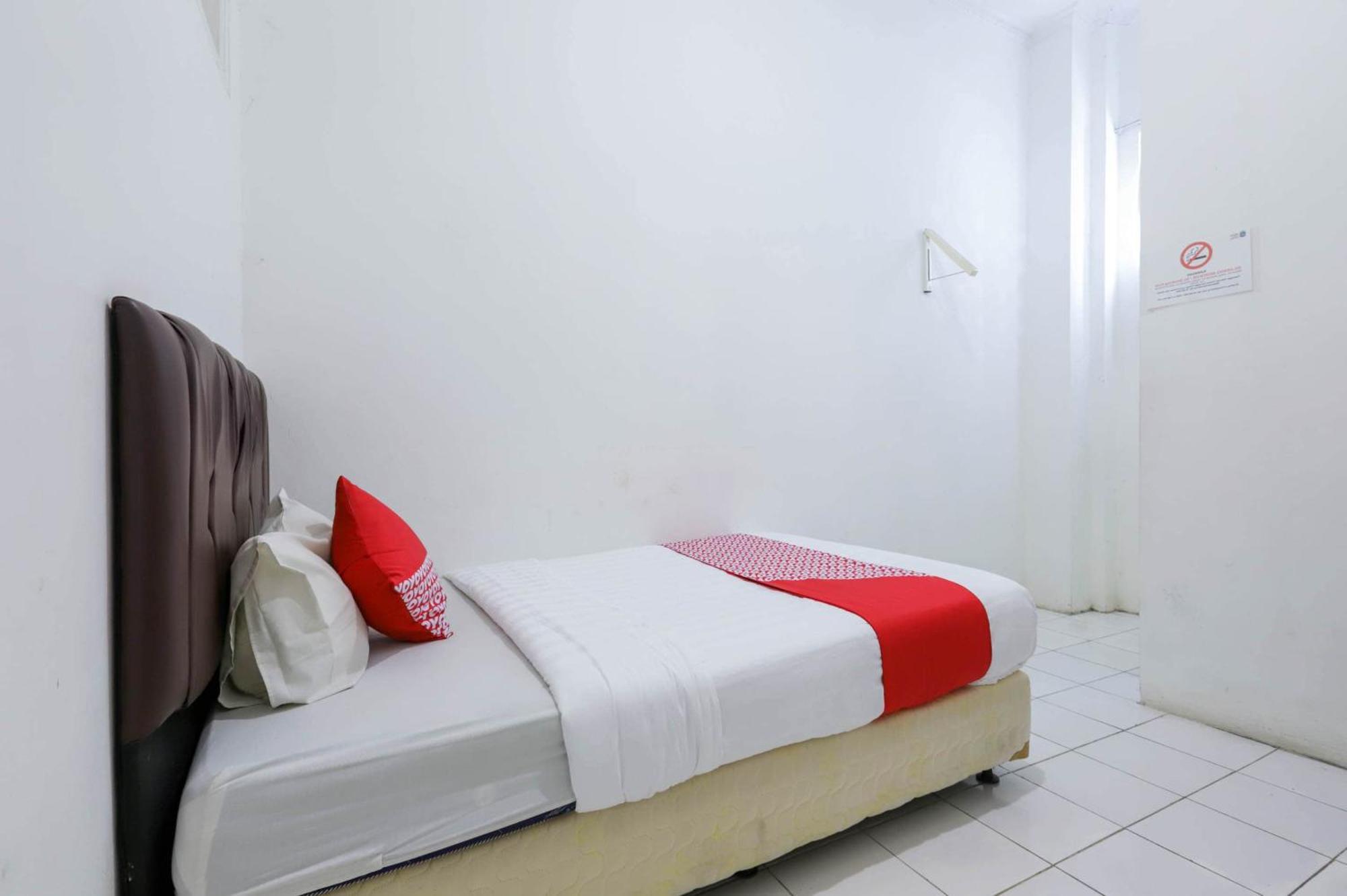 Oyo 1111 Pasar Baru Inn Jakarta Eksteriør billede