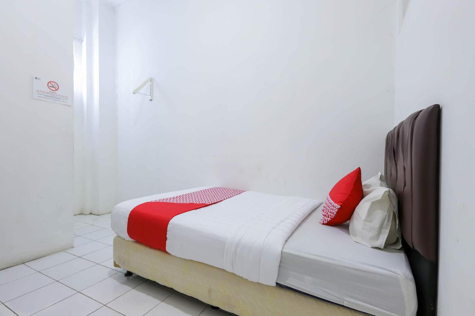 Oyo 1111 Pasar Baru Inn Jakarta Eksteriør billede